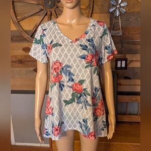 LuLaRoe Christy T Floral & Diamond Design Blouse